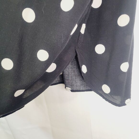 Polka Dot Sleeveless Top - Black and White - Picture 4 of 5